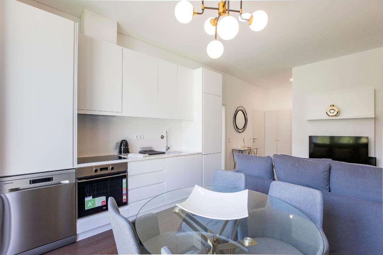 Superb 1Br Flat W/ Garden, Ac & Free Parking By Lovelystay Porto Exterior foto