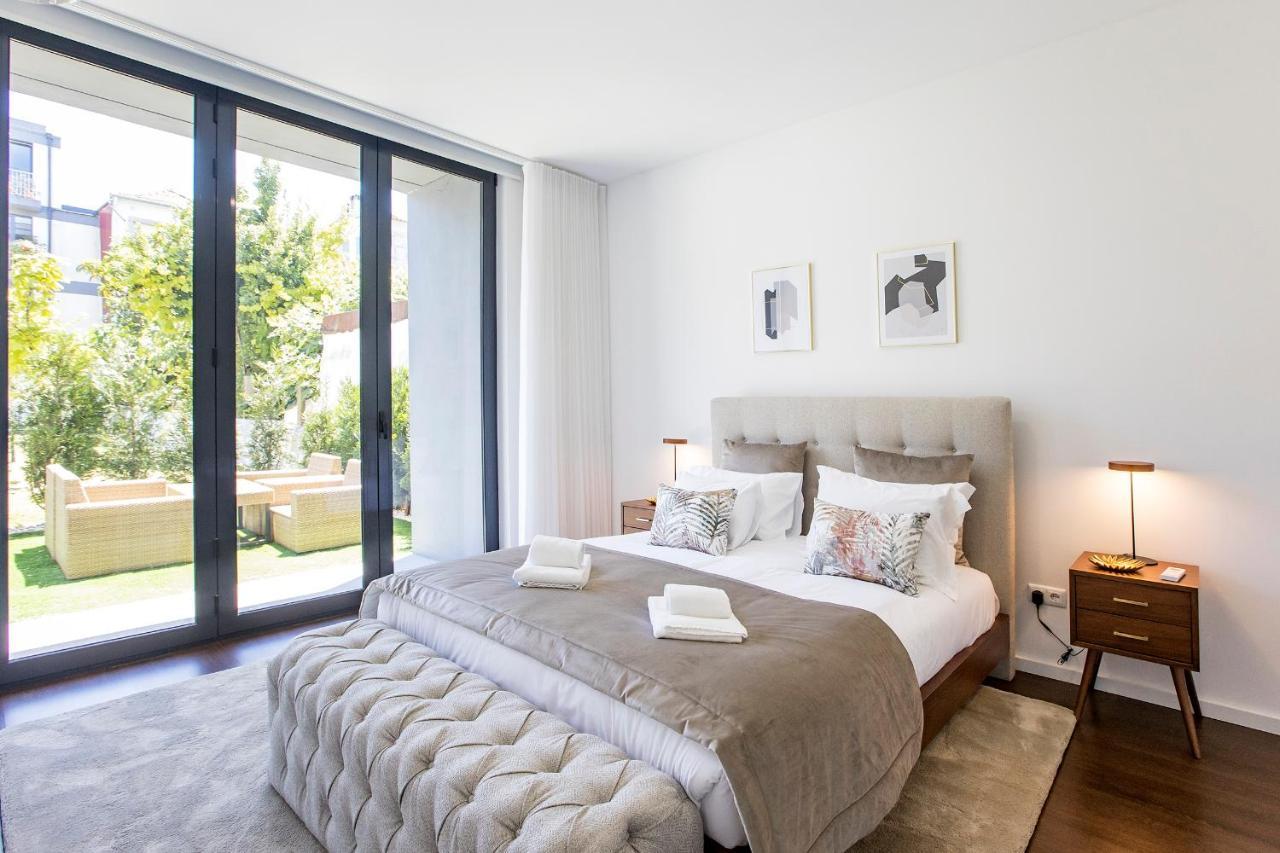 Superb 1Br Flat W/ Garden, Ac & Free Parking By Lovelystay Porto Exterior foto