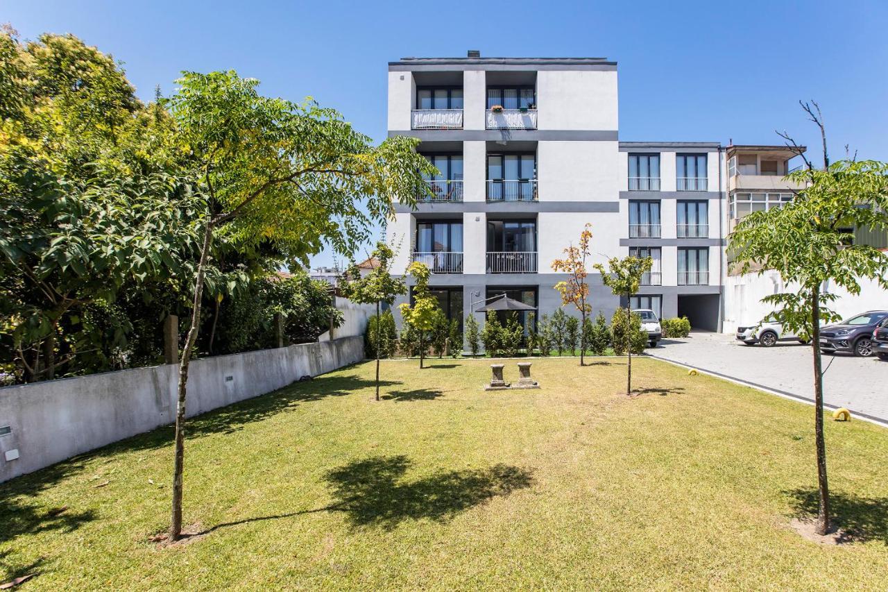 Superb 1Br Flat W/ Garden, Ac & Free Parking By Lovelystay Porto Exterior foto